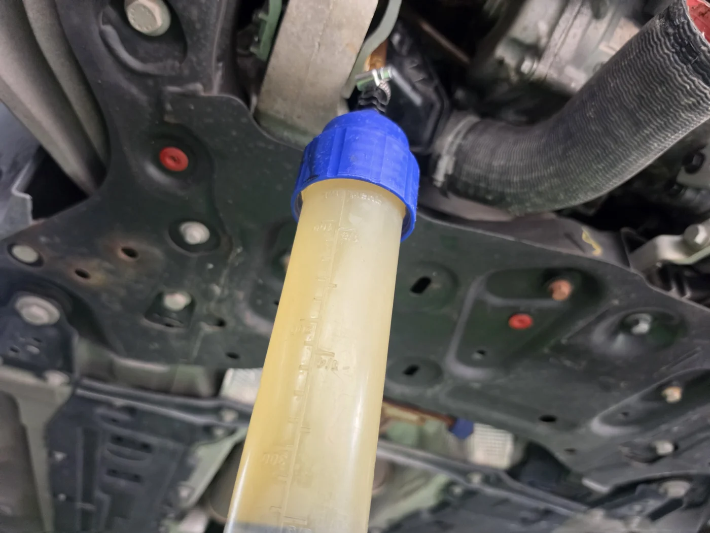 Filling the differential fluid