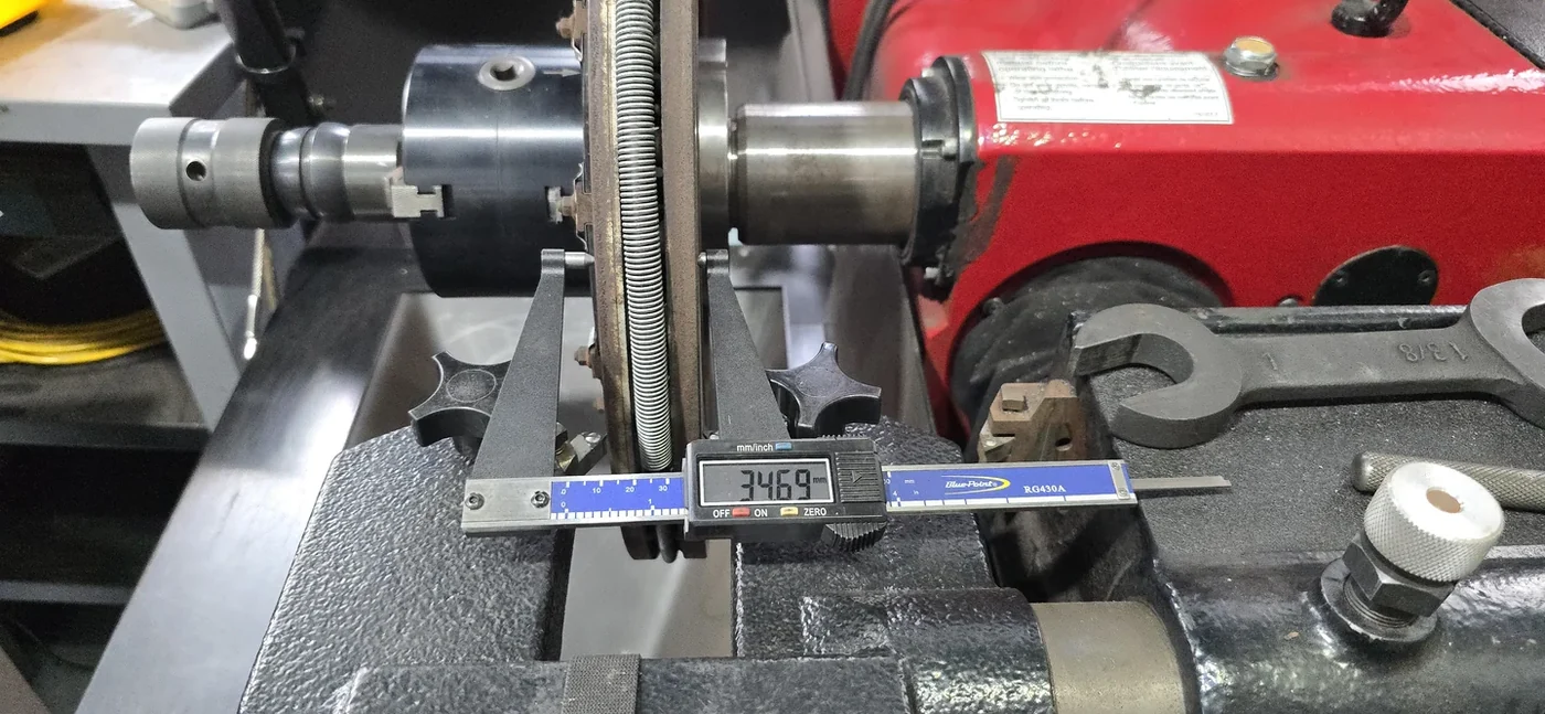 Brake disc thickness measurement · 34.69 mm.
