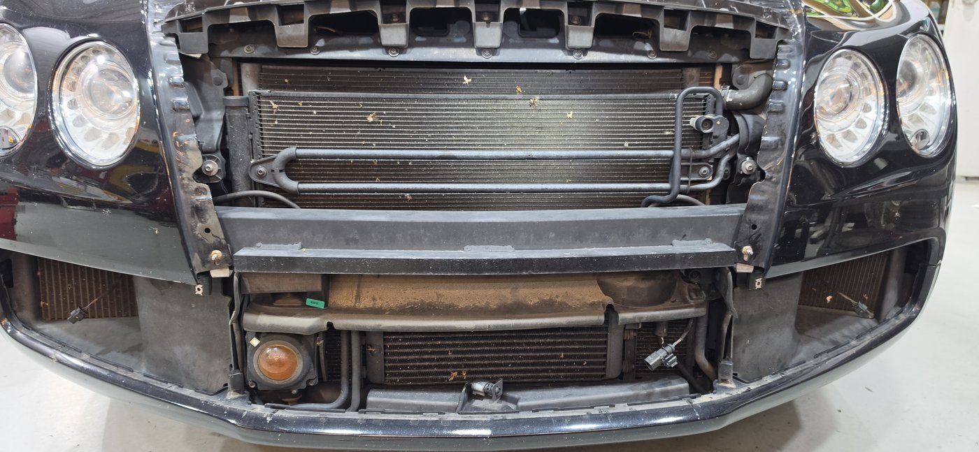 Front cooler exposed after removing the bumper