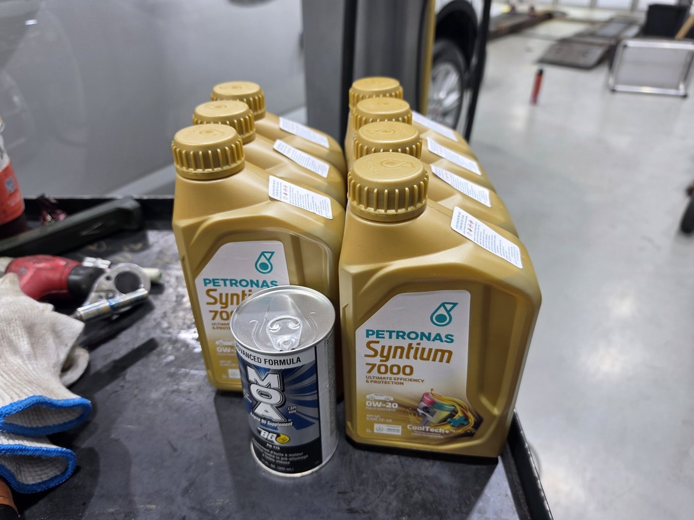 PETRONAS Syntium 7000 0W-20 and BG MOA used for the engine oil change