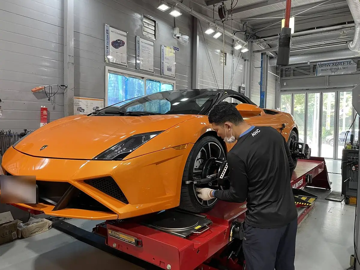Lamborghini Gallardo 휠얼라인먼트