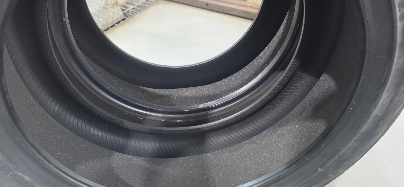 The acoustic-foam type requested by the owner, with foam bonded inside the Continental tyre.