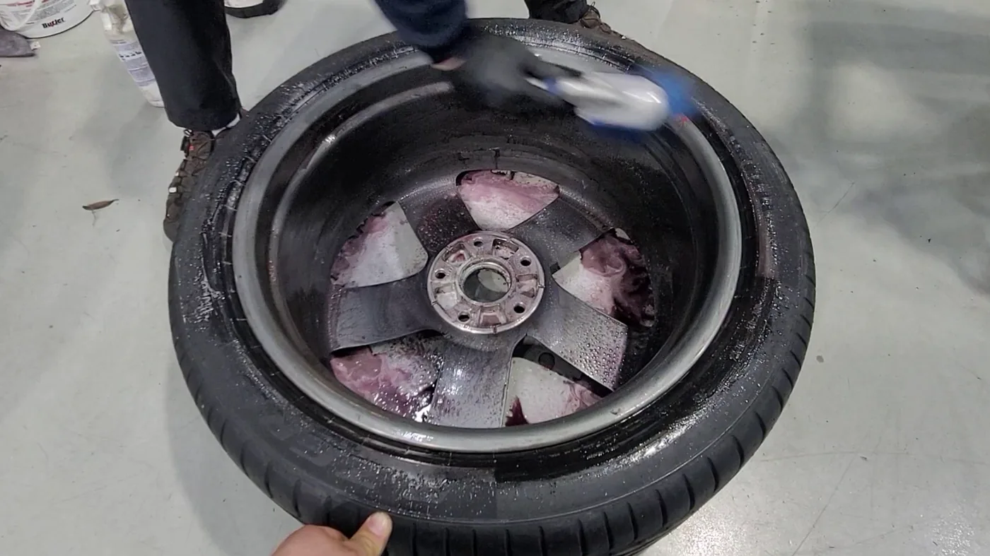Wheel cleaning, tyres and alignment