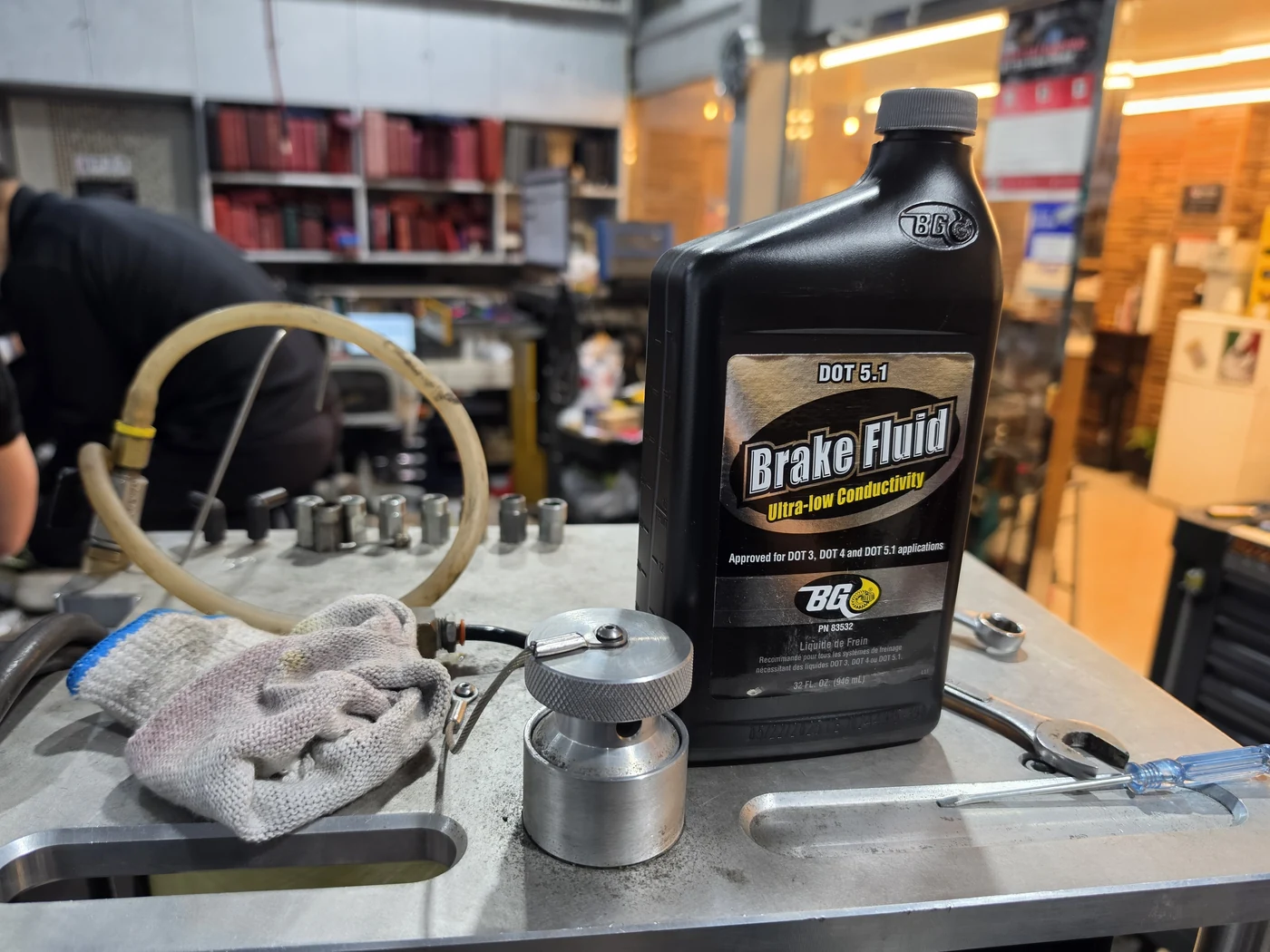 BG DOT 5.1 brake fluid used for the exchange