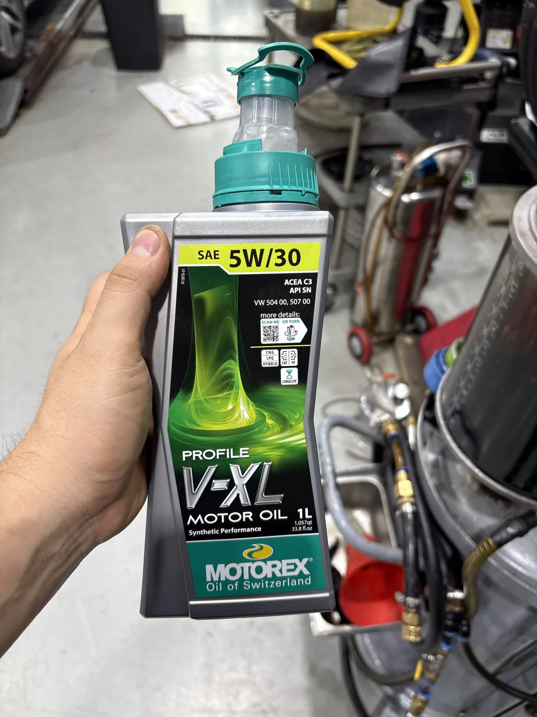 MOTOREX PROFILE V-XL SAE 5W-30 used for the engine