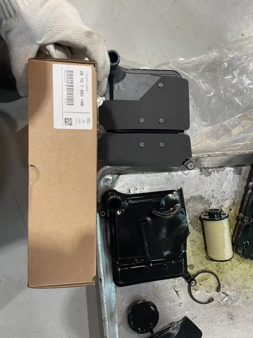 DCT pan and filter service components