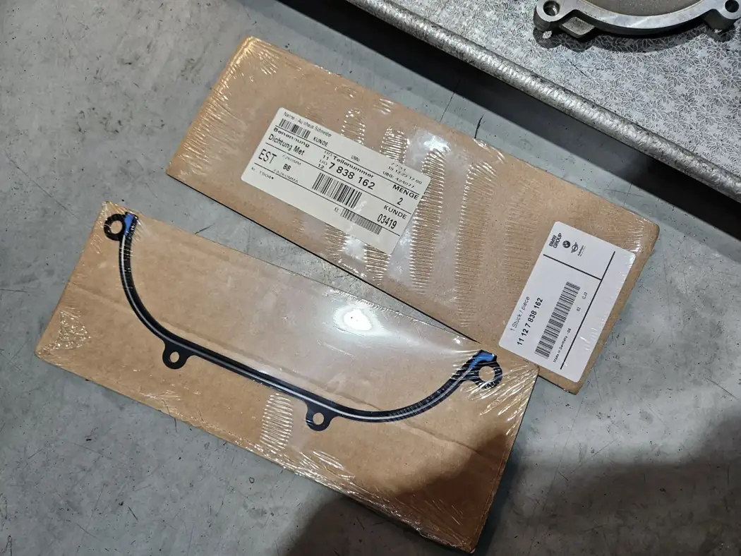 New cover gasket