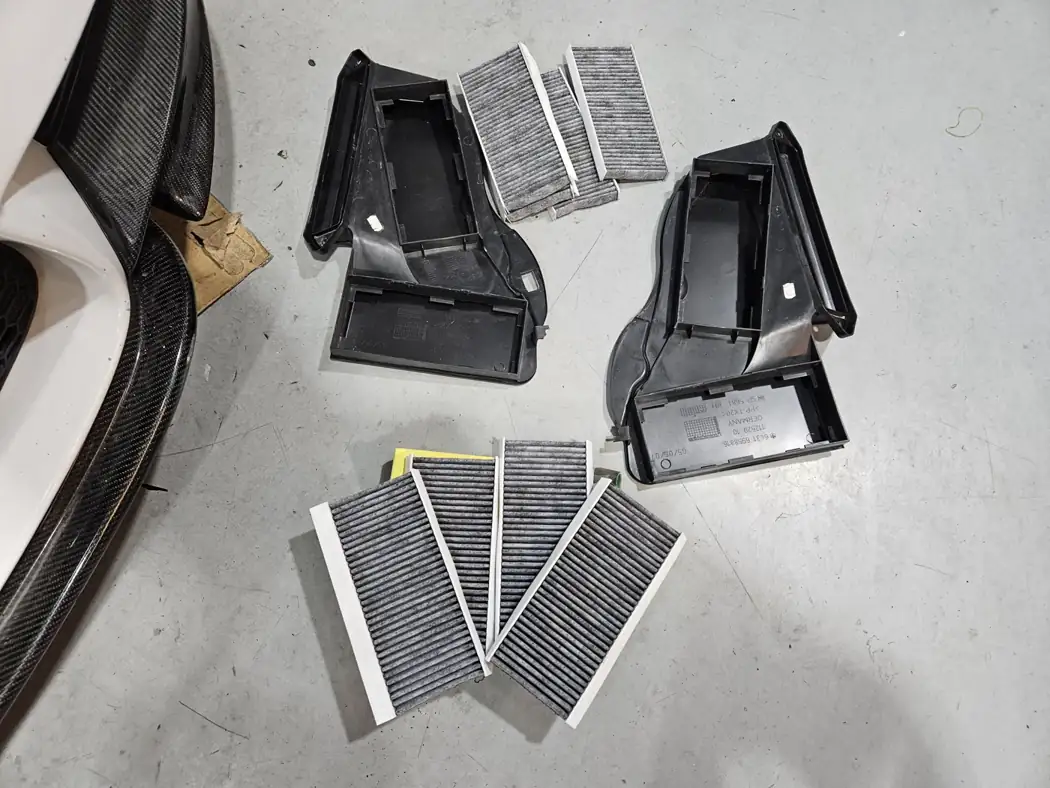 Cabin filter replacement
